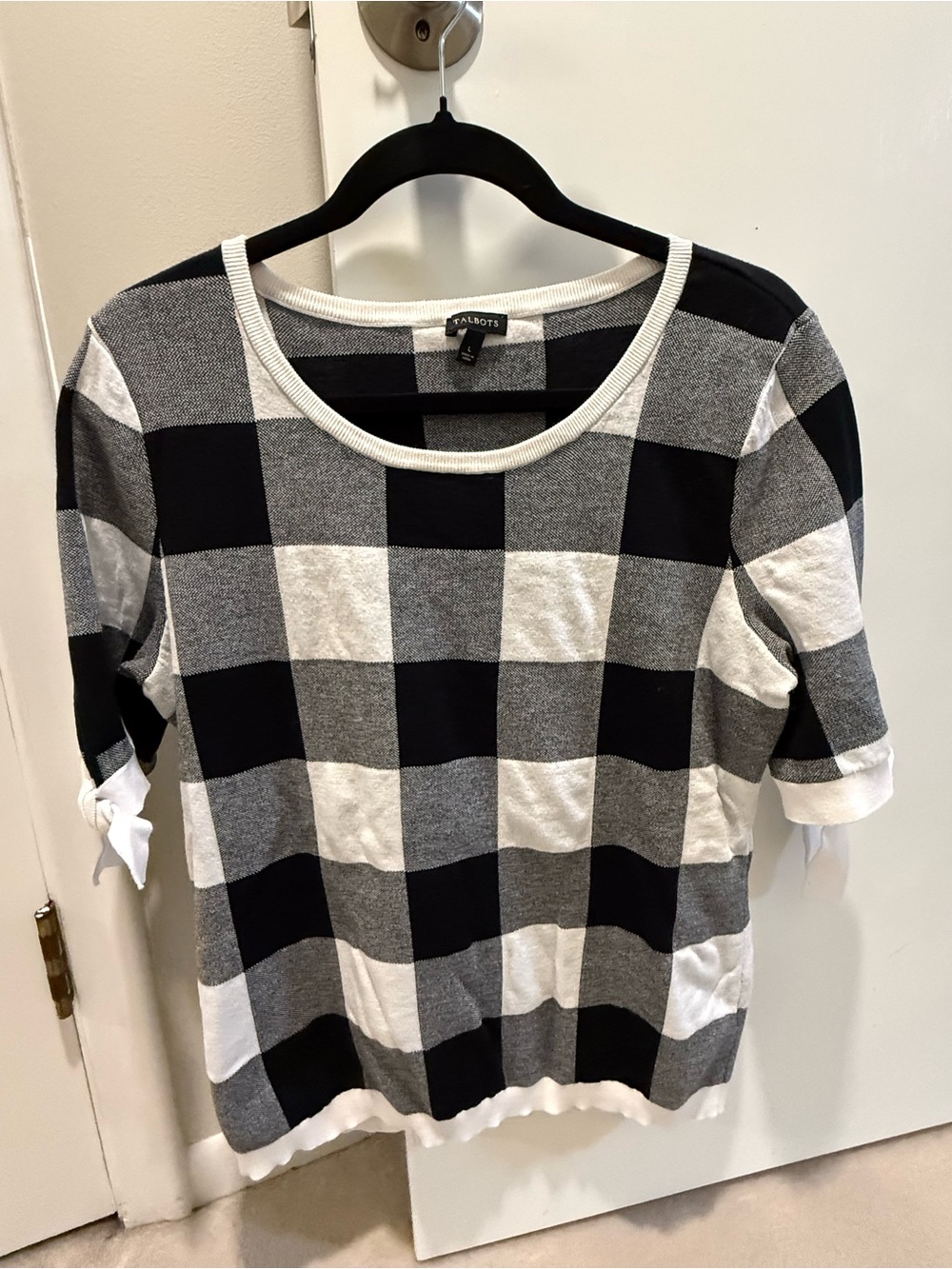 Talbots Black, Gray & White Buffalo Check Scoop Neck Tee